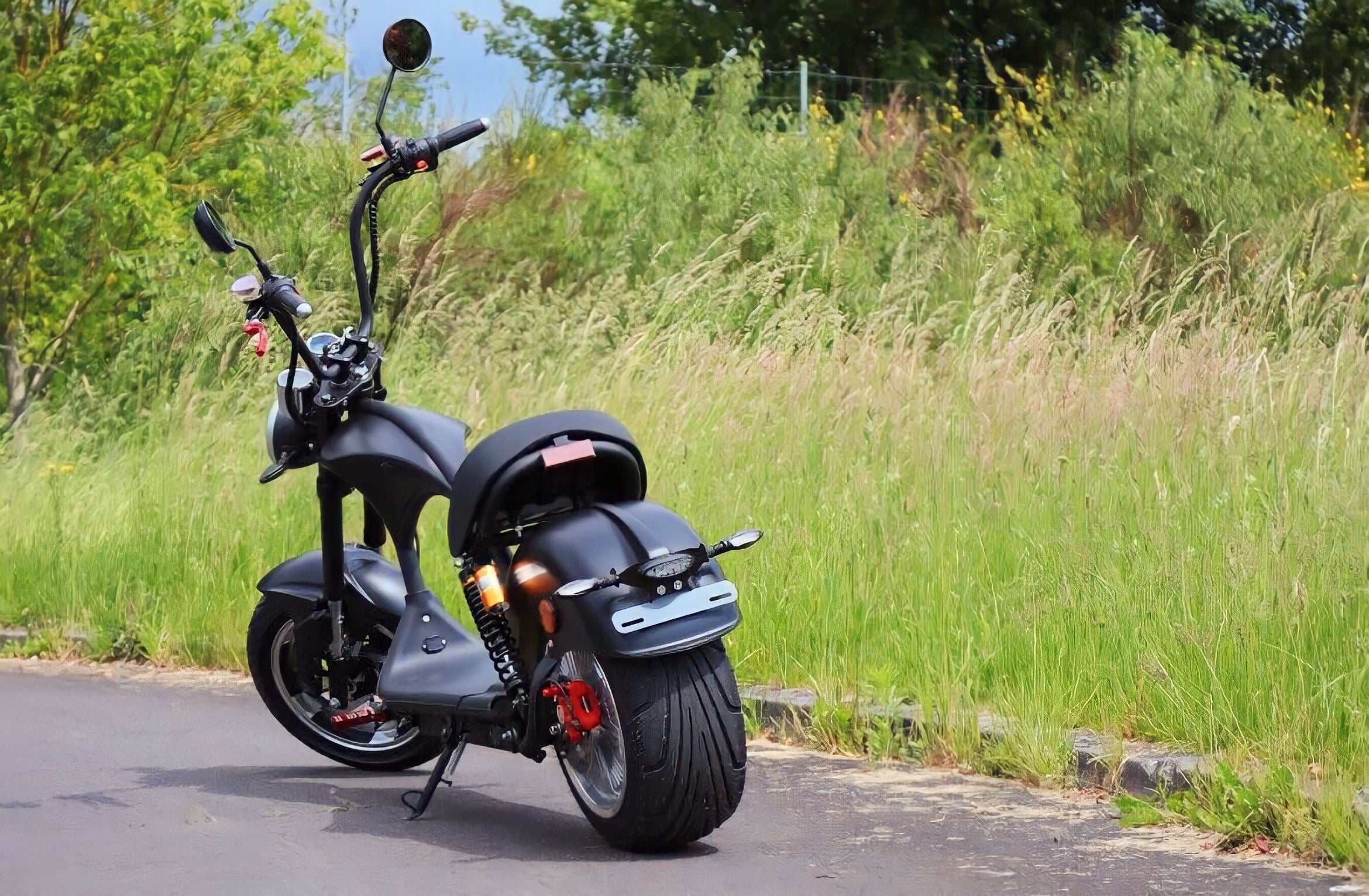 Scooter elettrico 3000 W velocità 60 kw batteria a Litio