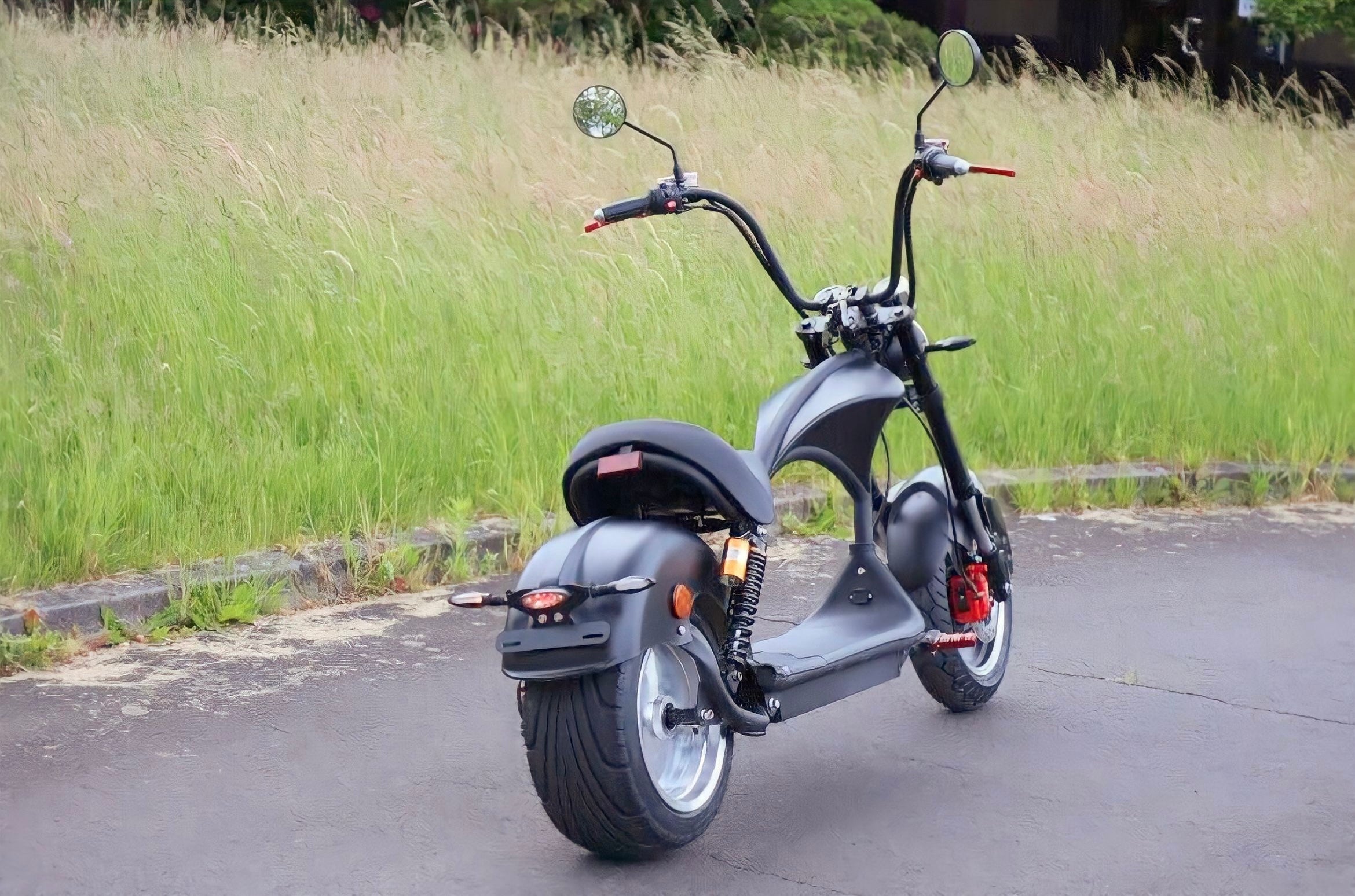 Scooter elettrico 3000 W velocità 60 kw batteria a Litio